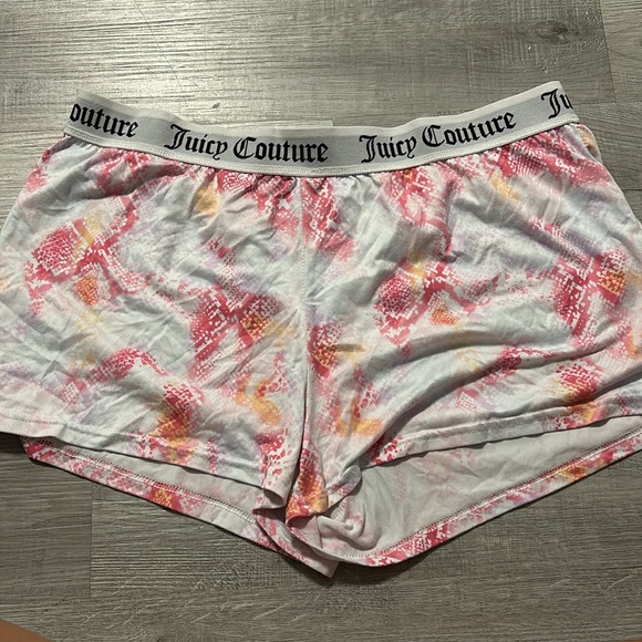 JUICY COUTURE PJ SET. *SHORTS HAVE BEEN SOLD* - Picture 5 of 7